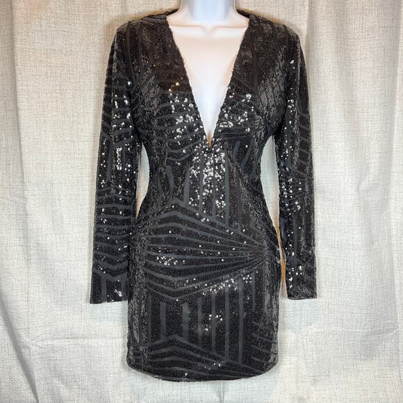 Windsor Deep V Neck Size S Little Black Dress Sequins Homecoming Going Out Mini - Picture 1 of 9